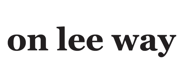 logo on lee noir
